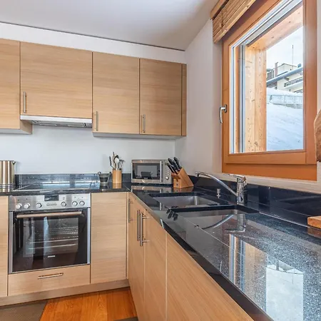 Paradise Sp 009 - Mountain 4 Pers فييسوناز